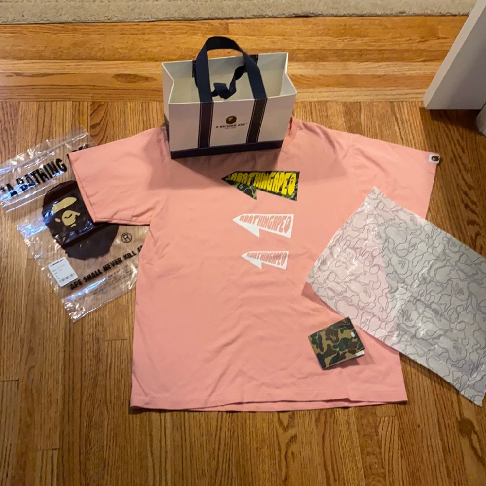 Men’s Bape Pink T-Shirt-Size Med